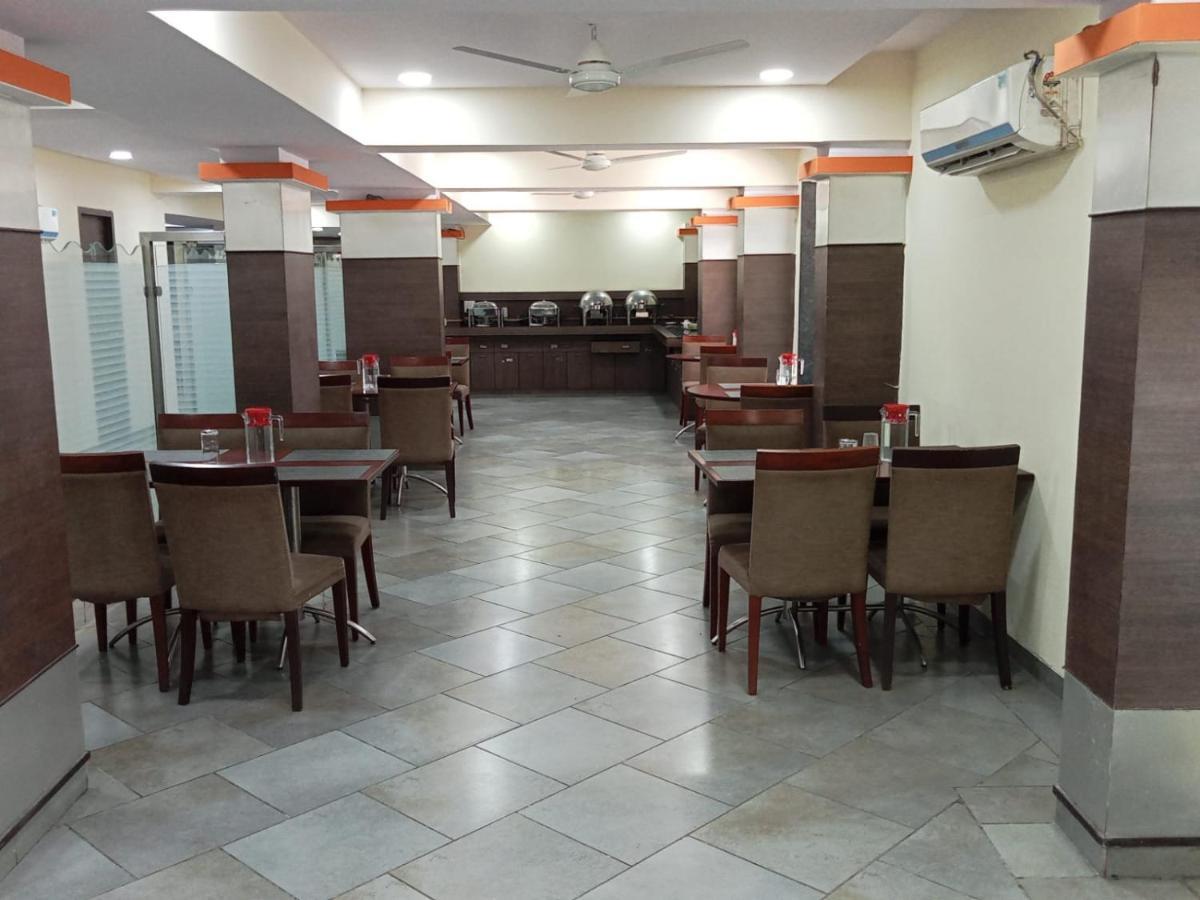 Hotel Western Court Boisar المظهر الخارجي الصورة