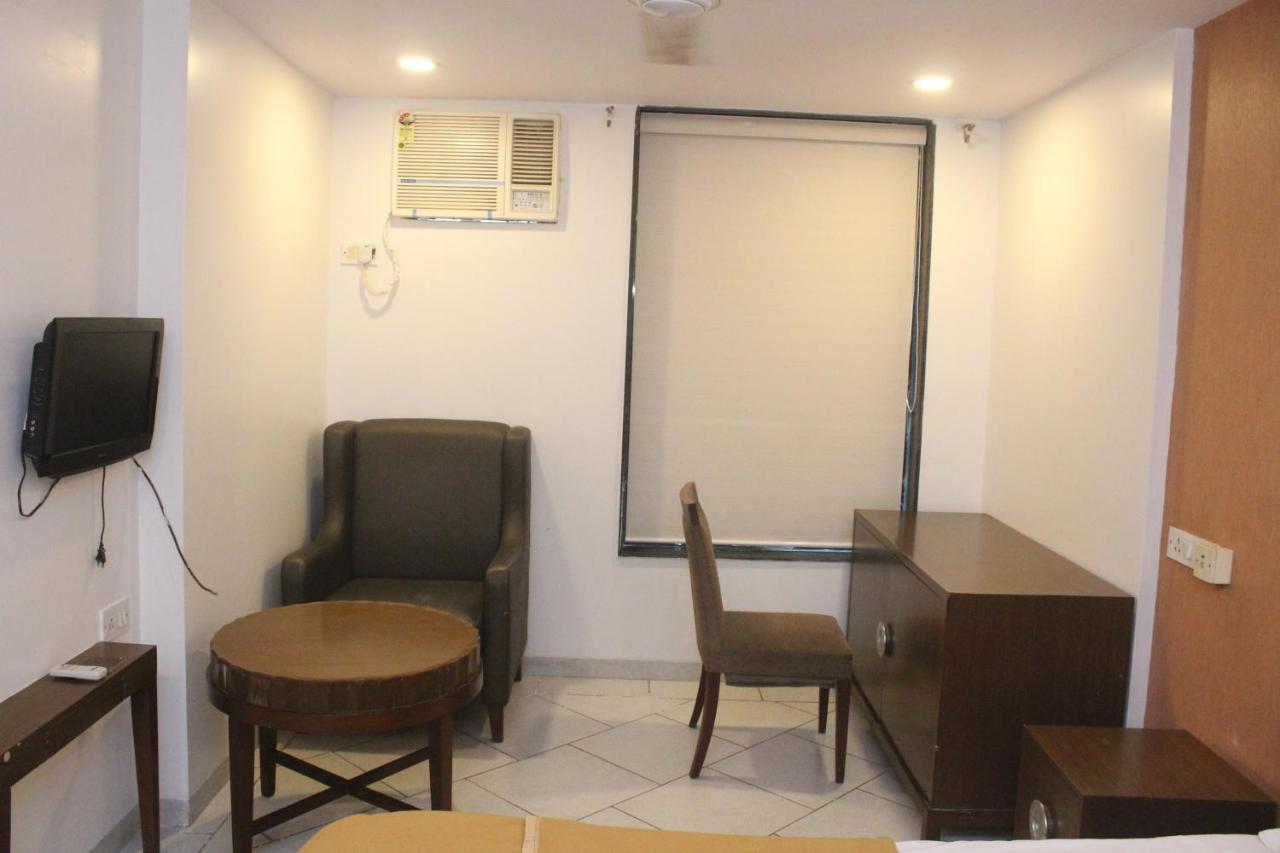 Hotel Western Court Boisar المظهر الخارجي الصورة