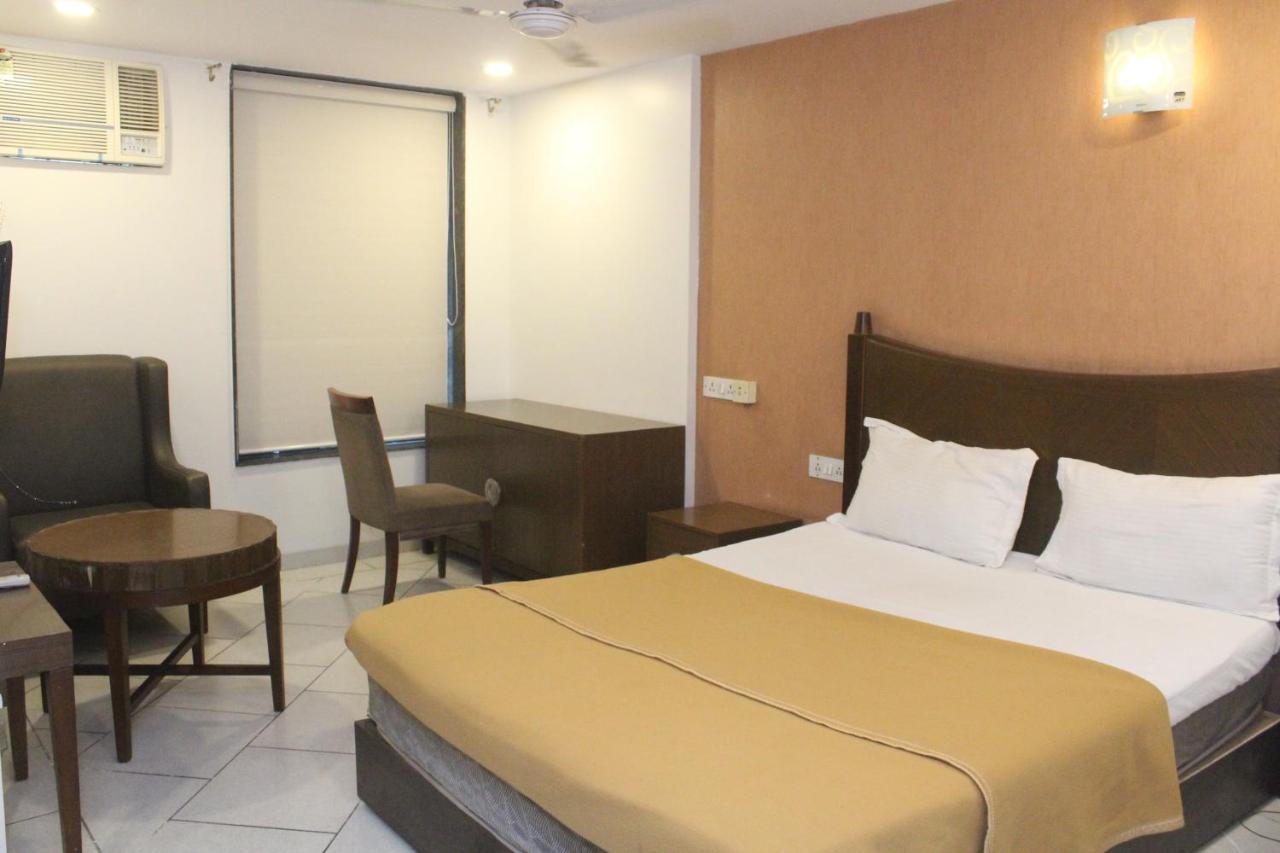 Hotel Western Court Boisar المظهر الخارجي الصورة