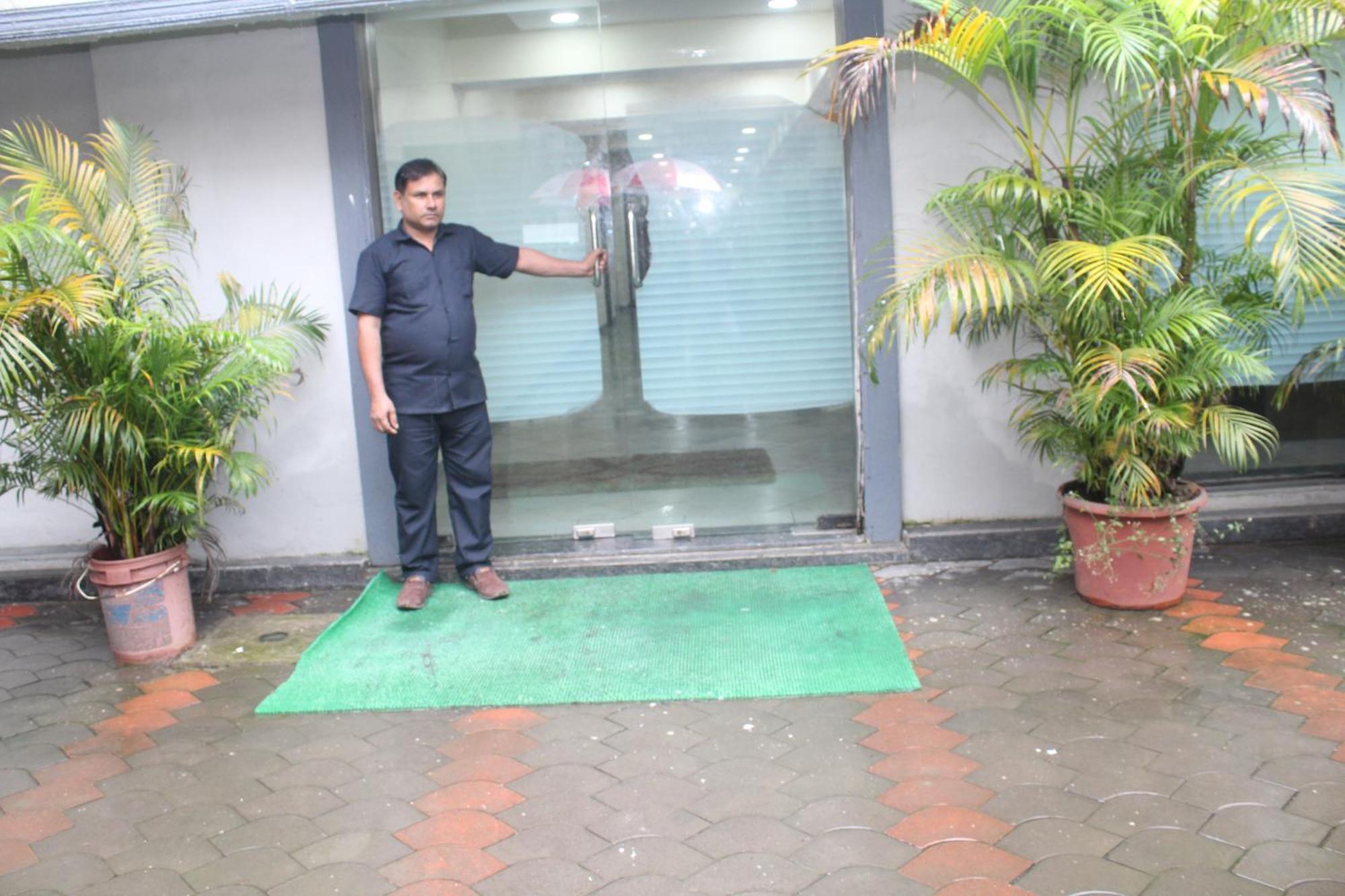 Hotel Western Court Boisar المظهر الخارجي الصورة